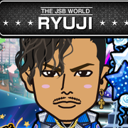 ��RJ��