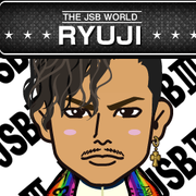 ��RJ��