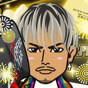 ��~����