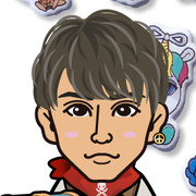 <��